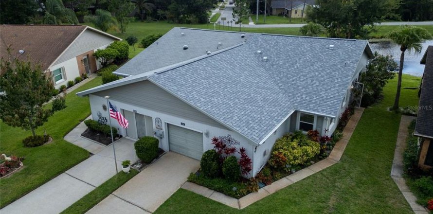 Villa ou maison à Palm Harbor, Floride 2 chambres, 123.75 m2 № 1836992