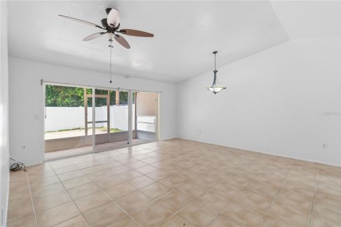 Adosado en venta en Orlando, Florida, 2 dormitorios, 93.18 m2 № 2212842 - foto 7
