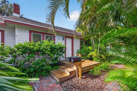 Immobilier commercial à Saint Petersburg, Floride 3 chambres, 159.7 m2 № 2358705