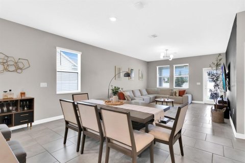 Villa ou maison à vendre à Kissimmee, Floride: 3 chambres, 183.02 m2 № 1793513 - photo 6