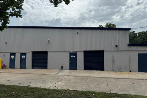 Commercial property in Sanford, Florida 165.92 sq.m. № 2277296