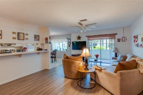 Купить кондоминиум в Ларго, Флорида 5 комнат, 102.66м2, № 2095854 - фото 6