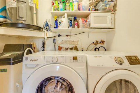 Купить кондоминиум в Ларго, Флорида 5 комнат, 102.66м2, № 2095854 - фото 25