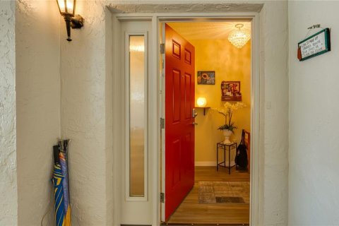 Купить кондоминиум в Ларго, Флорида 5 комнат, 102.66м2, № 2095854 - фото 3