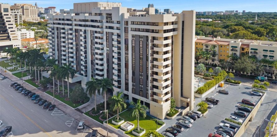 Condo à Coral Gables, Floride, 2 chambres  № 1990458