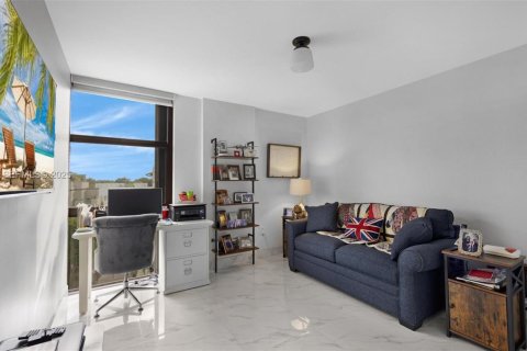 Copropriété à vendre à Coral Gables, Floride: 2 chambres, 104.89 m2 № 1990458 - photo 13