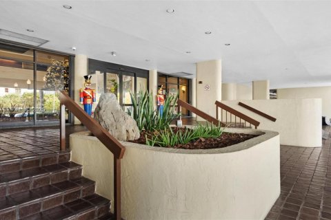 Copropriété à vendre à Coral Gables, Floride: 2 chambres, 104.89 m2 № 1990458 - photo 2