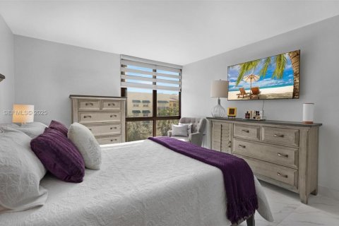 Copropriété à vendre à Coral Gables, Floride: 2 chambres, 104.89 m2 № 1990458 - photo 15