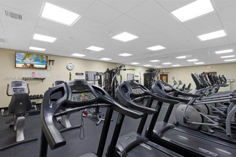 Copropriété à vendre à Coral Gables, Floride: 2 chambres, 104.89 m2 № 1990458 - photo 26