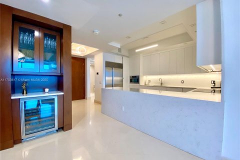 Condominio en venta en Miami Beach, Florida, 2 dormitorios, 173.73 m2 № 1669039 - foto 10