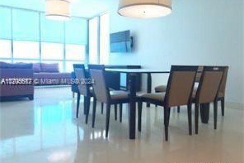 Condominio en venta en Miami Beach, Florida, 2 dormitorios, 173.73 m2 № 1669039 - foto 6