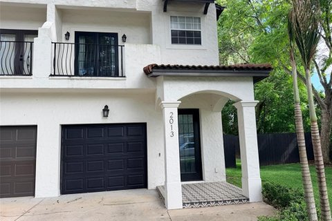 Duplex à Orlando, Floride 3 chambres, 152.36 m2 № 2341848
