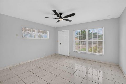 Villa ou maison à louer à Oakland Park, Floride: 2 chambres, 81.38 m2 № 2383023 - photo 8