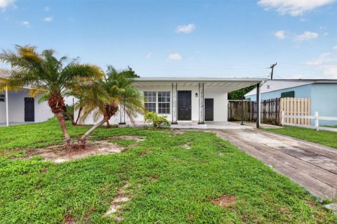 Villa ou maison à Oakland Park, Floride 2 chambres, 81.38 m2 № 2383023