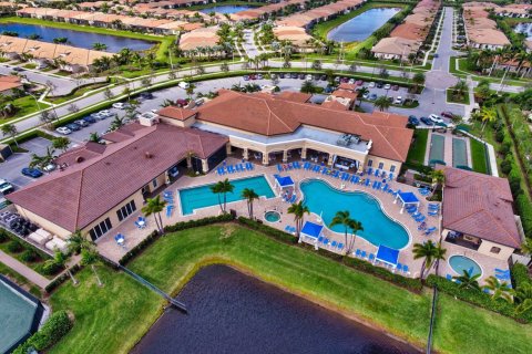 Casa en venta en Delray Beach, Florida, 2 dormitorios, 130.62 m2 № 1103616 - foto 1