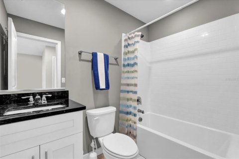 Townhouse in Kissimmee, Florida 4 bedrooms, 162.76 sq.m. № 1732823 - photo 73