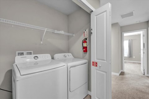 Townhouse in Kissimmee, Florida 4 bedrooms, 162.76 sq.m. № 1732823 - photo 64