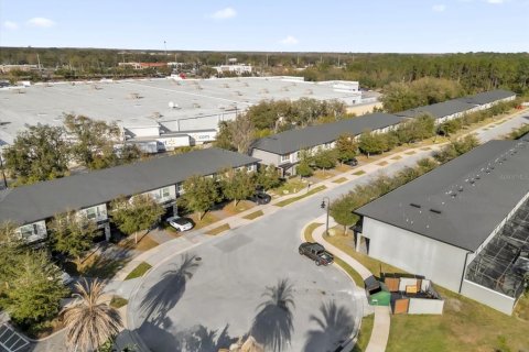 Townhouse in Kissimmee, Florida 4 bedrooms, 162.76 sq.m. № 1732823 - photo 4