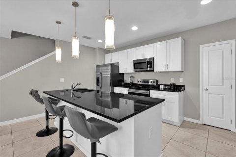 Townhouse in Kissimmee, Florida 4 bedrooms, 162.76 sq.m. № 1732823 - photo 10