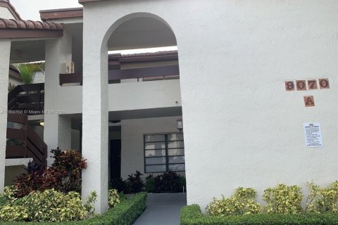 Condo in Miami, Florida, 3 bedrooms  № 1921299 - photo 3
