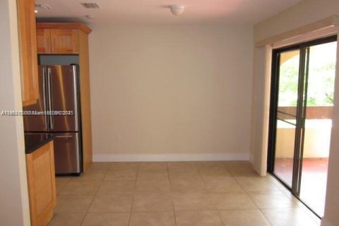 Condo in Miami, Florida, 3 bedrooms  № 1921299 - photo 7