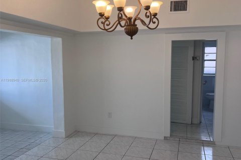 Купить виллу или дом в Майами, Флорида 4 спальни, 184.13м2, № 2050746 - фото 5