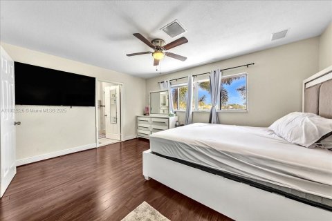 Townhouse in Sunrise, Florida 3 bedrooms, 162.58 sq.m. № 1940036 - photo 28