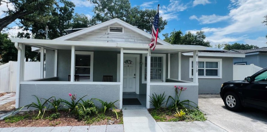 Casa en Tampa, Florida 4 dormitorios, 117.06 m2 № 2077593