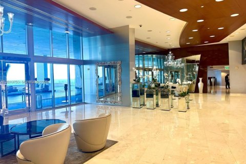 Condo in Sunny Isles Beach, Florida, 1 bedroom  № 2076639 - photo 10