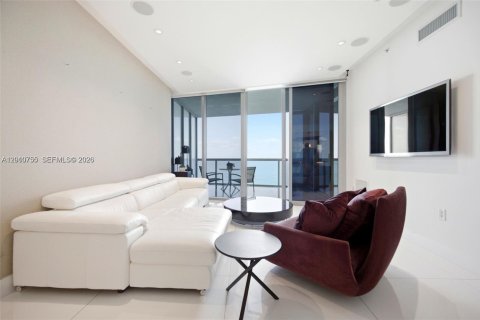 Condo in Sunny Isles Beach, Florida, 1 bedroom  № 2076639 - photo 30