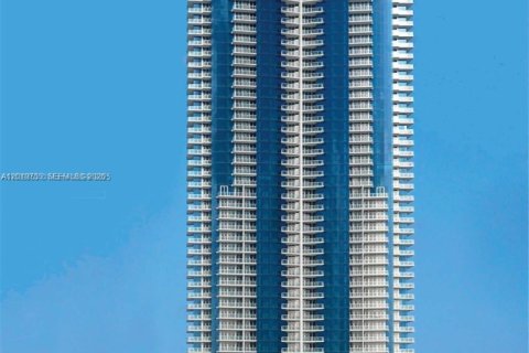 Condo in Sunny Isles Beach, Florida, 1 bedroom  № 2076639