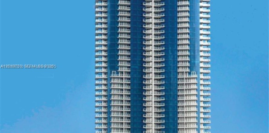Condo in Sunny Isles Beach, Florida, 1 bedroom  № 2076639