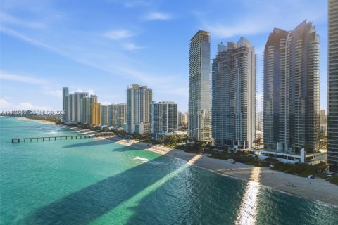 Condo in Sunny Isles Beach, Florida, 1 bedroom  № 2076639 - photo 6