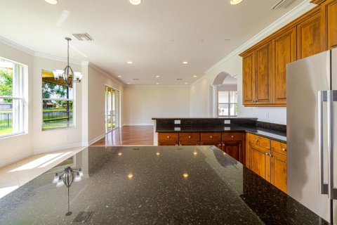 House in Fort Myers, Florida 5 bedrooms, 339.93 sq.m. № 2389605 - photo 18