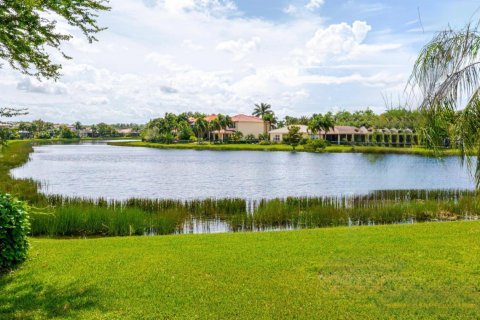 House in Fort Myers, Florida 5 bedrooms, 339.93 sq.m. № 2389605 - photo 4