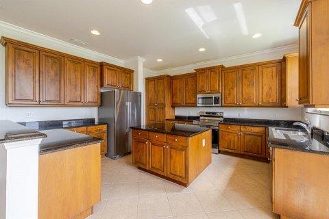 House in Fort Myers, Florida 5 bedrooms, 339.93 sq.m. № 2389605 - photo 20