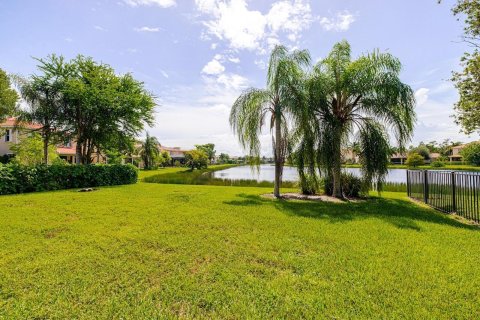 House in Fort Myers, Florida 5 bedrooms, 339.93 sq.m. № 2389605 - photo 5