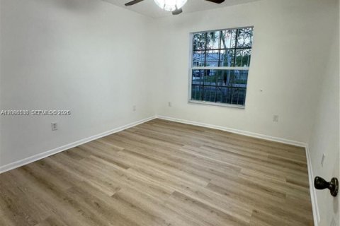 Villa ou maison à louer à Homestead, Floride: 3 chambres, 126.07 m2 № 2367821 - photo 10