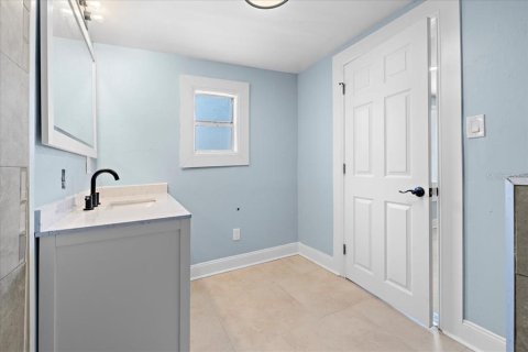 House in Punta Gorda, Florida 3 bedrooms, 128.39 sq.m. № 1643062 - photo 19