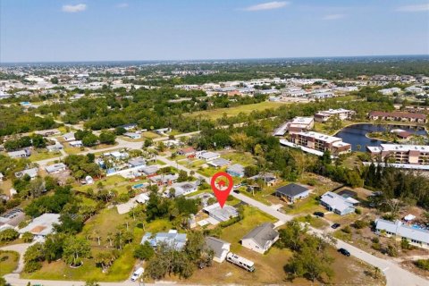 House in Punta Gorda, Florida 3 bedrooms, 128.39 sq.m. № 1643062 - photo 30