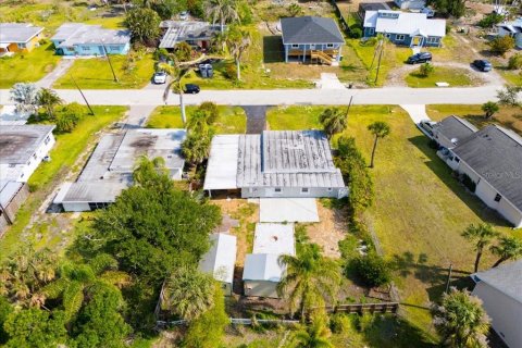 House in Punta Gorda, Florida 3 bedrooms, 128.39 sq.m. № 1643062 - photo 29