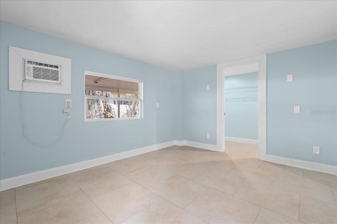 House in Punta Gorda, Florida 3 bedrooms, 128.39 sq.m. № 1643062 - photo 20