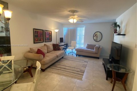 Copropriété à louer à Sunny Isles Beach, Floride: 1 chambre, 57.6 m2 № 1897689 - photo 6