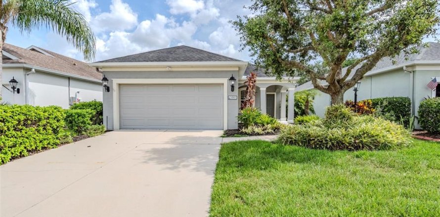 House in Parrish, Florida 3 bedrooms, 141.49 sq.m. № 1840212