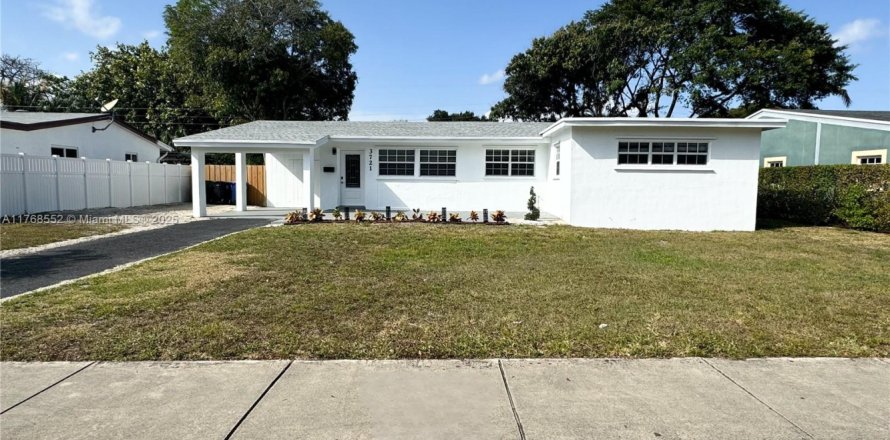 Villa ou maison à Fort Lauderdale, Floride 4 chambres, 141.21 m2 № 1697416