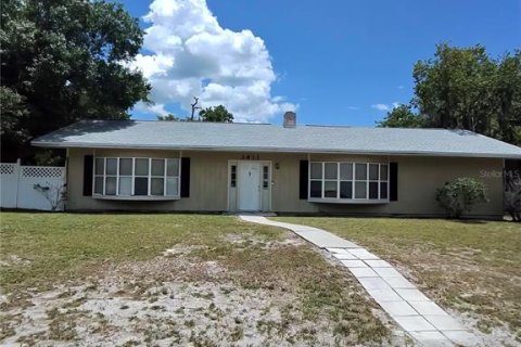 Villa ou maison à Deltona, Floride 3 chambres, 185.43 m2 № 2299589