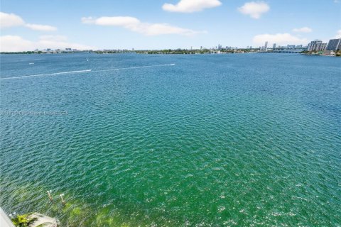 Condominio en venta en North Bay Village, Florida, 3 dormitorios, 170.94 m2 № 1925773 - foto 4