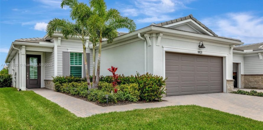 Casa en Port St. Lucie, Florida 2 dormitorios, 151.9 m2 № 1768431