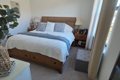 Снять в аренду таунхаус в Хомстед, Флорида 3 спальни, 129.41м2, № 2005540 - фото 9