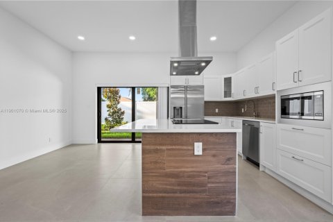 Снять в аренду виллу или дом в Уэст-Палм-Бич, Флорида 3 спальни, 172.52м2, № 1952243 - фото 20